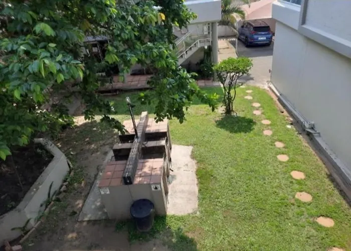 15 Uvongo Square Holiday Home