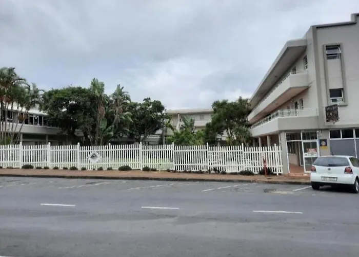 15 Uvongo Square Holiday Home
