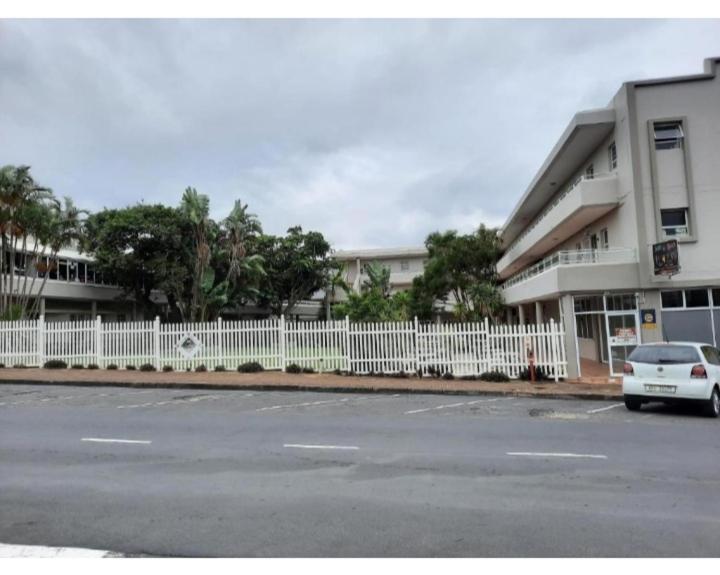 Appartement 15 Uvongo Square Margate