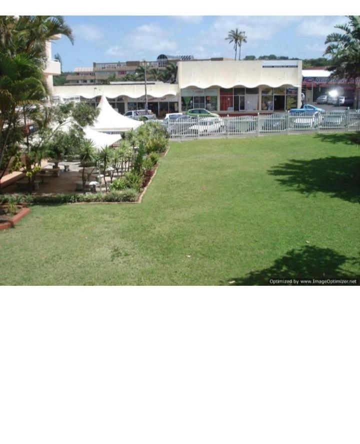 15 Uvongo Square Appartement Margate